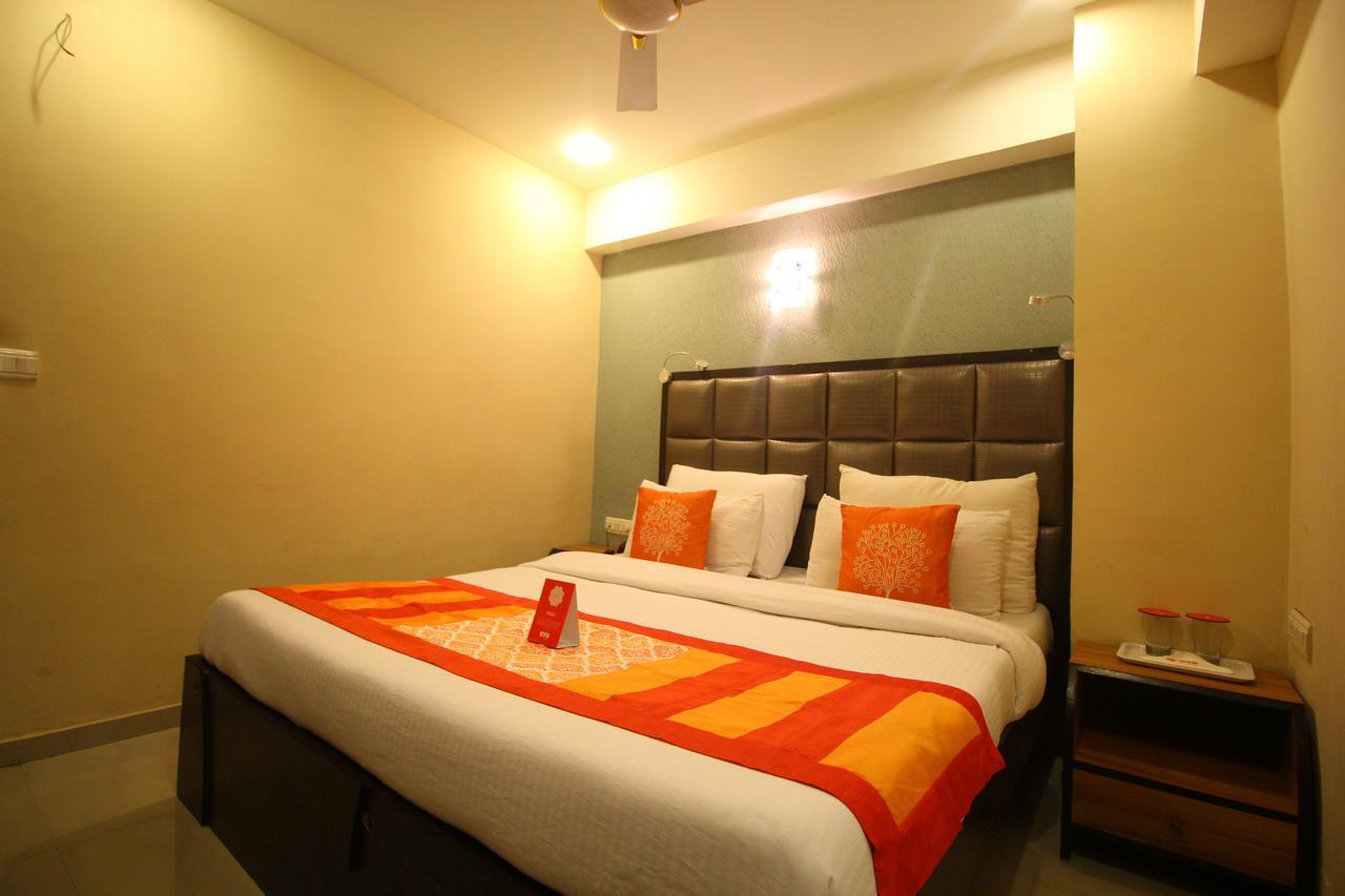Oyo 8786 Hotel Maan Residency Ahmedabad Buitenkant foto