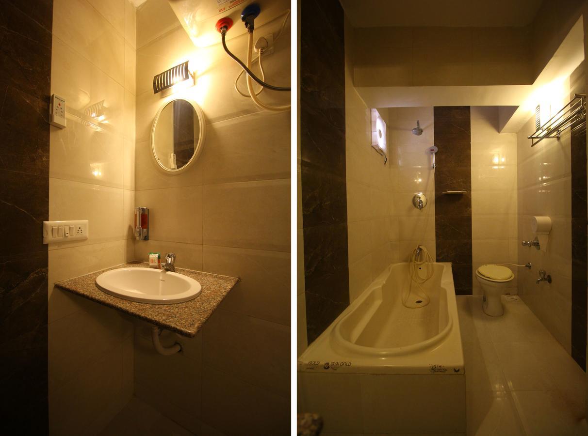 Oyo 8786 Hotel Maan Residency Ahmedabad Buitenkant foto