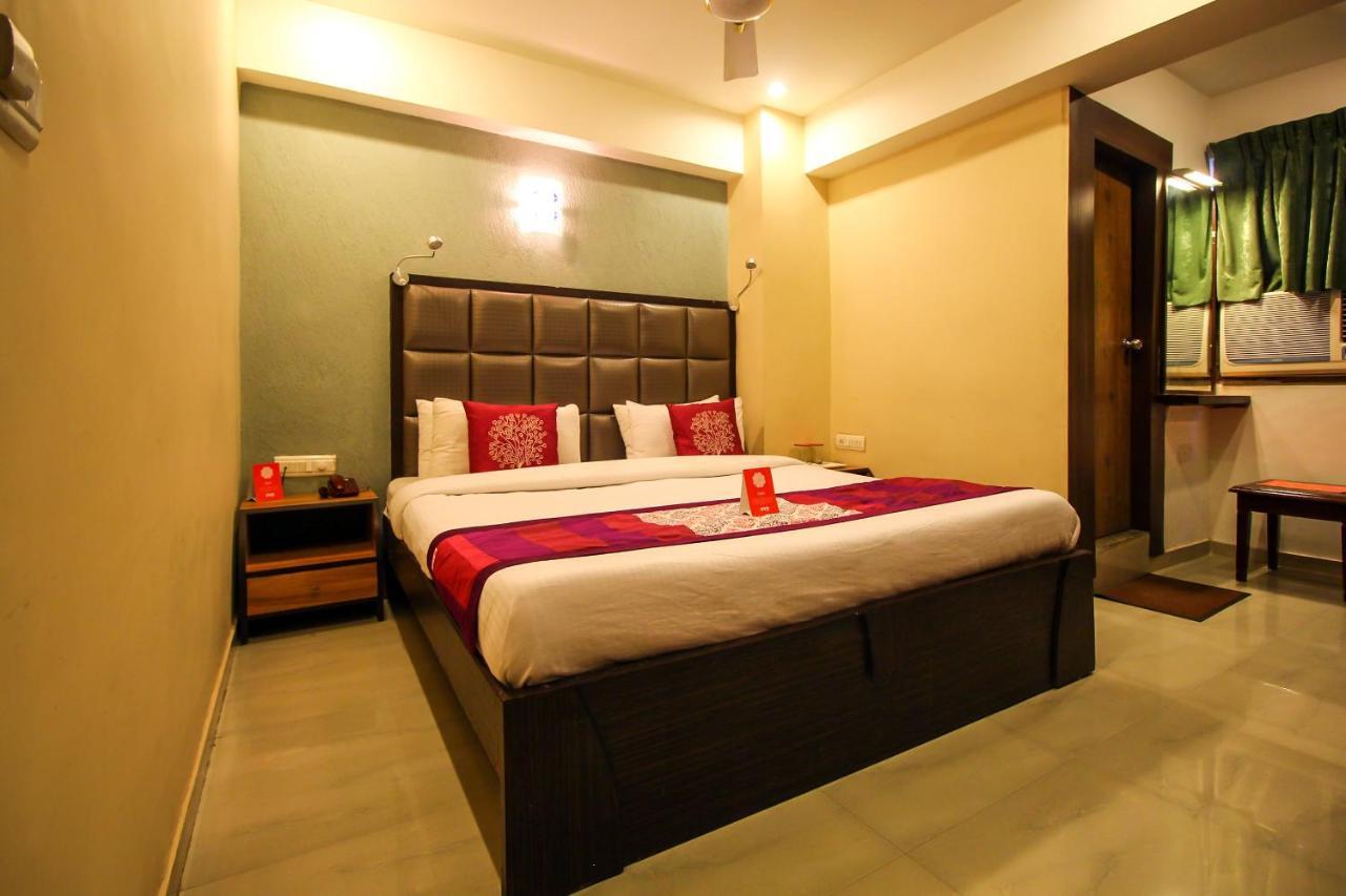 Oyo 8786 Hotel Maan Residency Ahmedabad Buitenkant foto